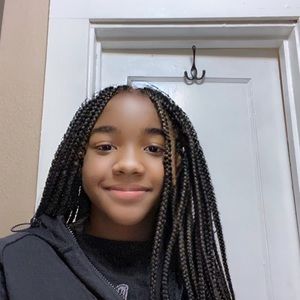 Meet your Posher, Ava